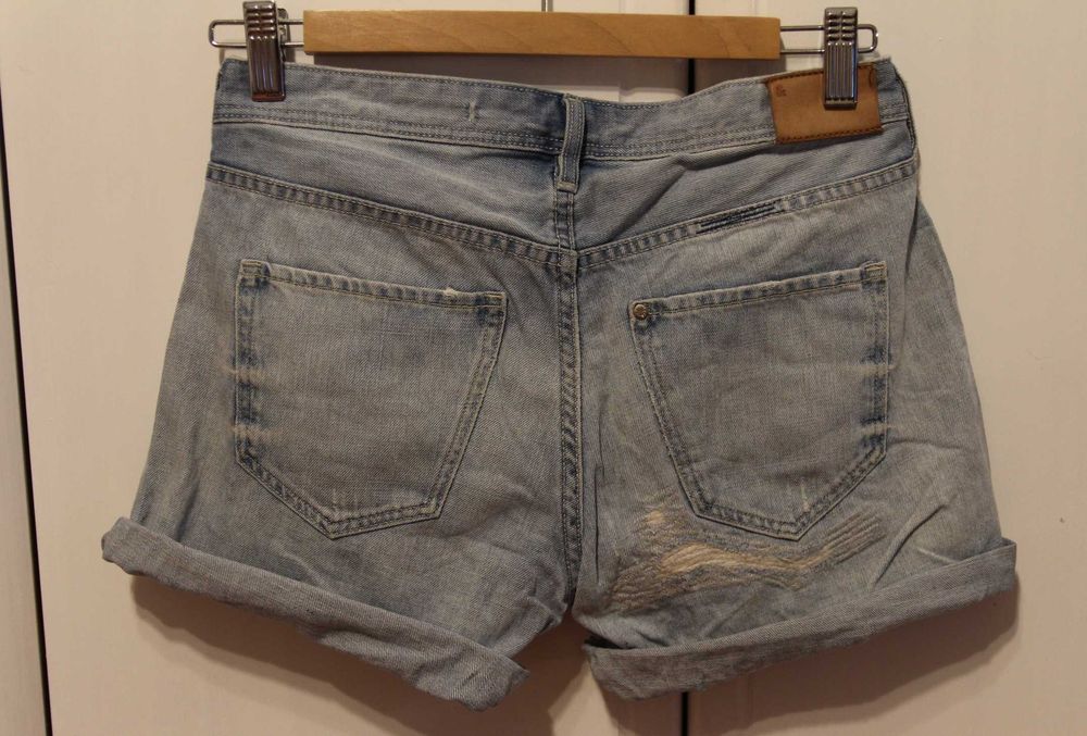 Jeansowe krótkie spodenki, M