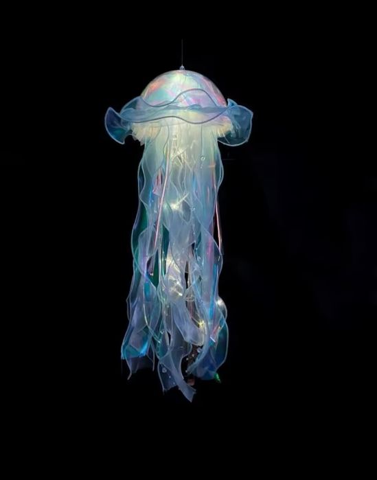 Медуза що світиться, є 7шт