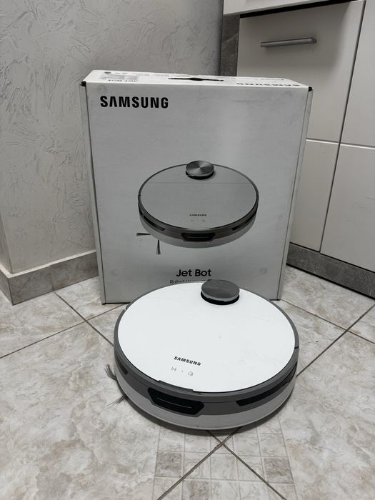 Робот пилосос Samsung