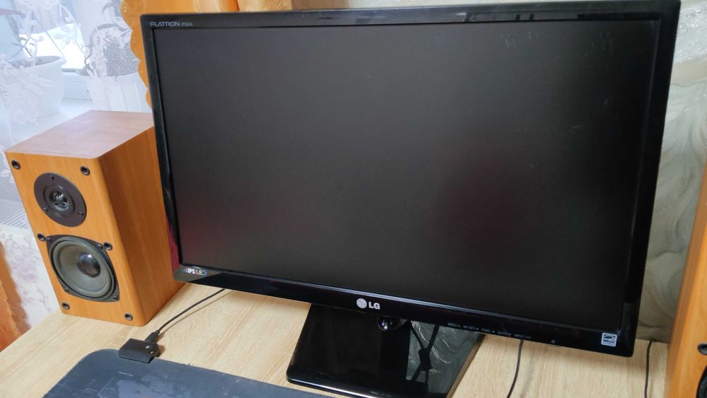 Якісний IPS Монітор 23" LG IPS234V ( HDMI+DVI+VGA) Full HD 1920x1080