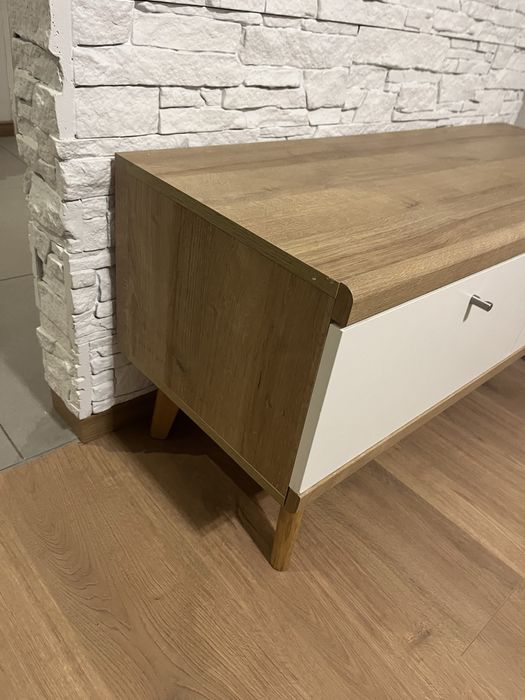 Szafka pod telewizor