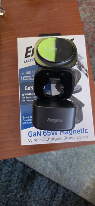 Energizer Ultimate GaN 65W Magnetic Wireless Charging Stand