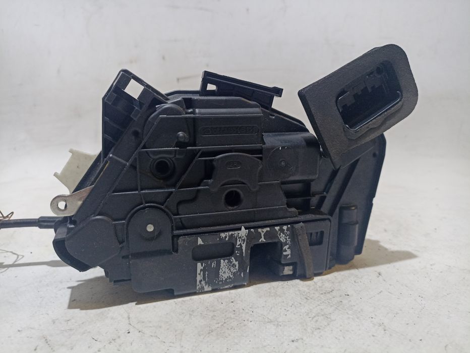 Fechadura / fecho porta frente direito SEAT Leon (5F1)