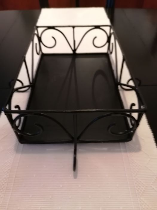 Tabuleiro/Fruteira em ferro forjado