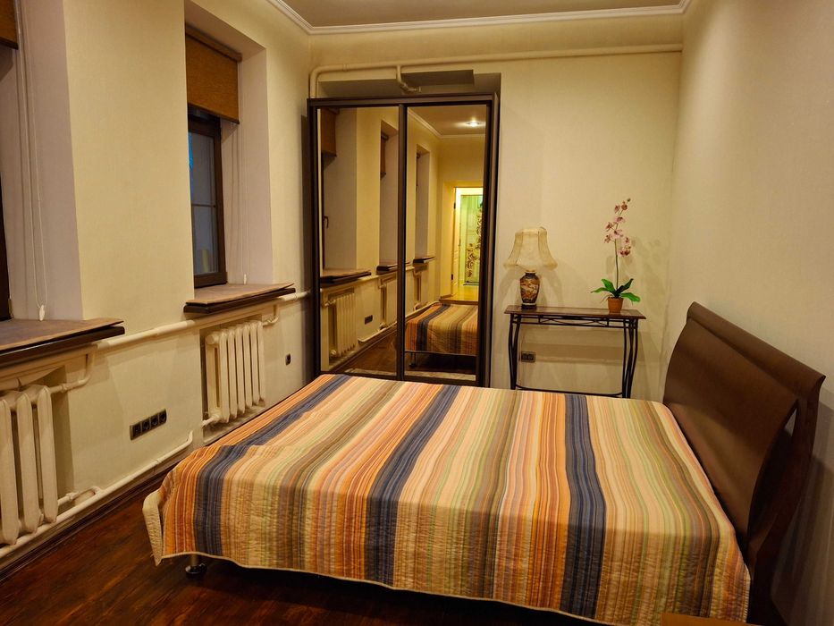 Аренда 1 квартиры на Куреневке   ул.Петропавловская