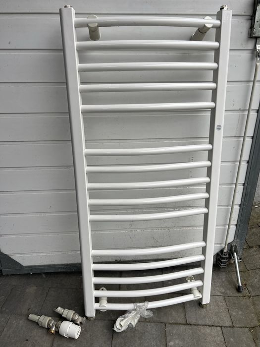 Grzejnik łazienkowy 104x50