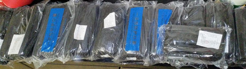 MÁSCARAS TODAS PRETAS EMBALAGENS DE 50 UNIDADES