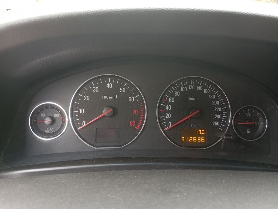 Продам Opel Signum