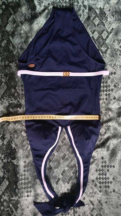 Новий гарний купальник S