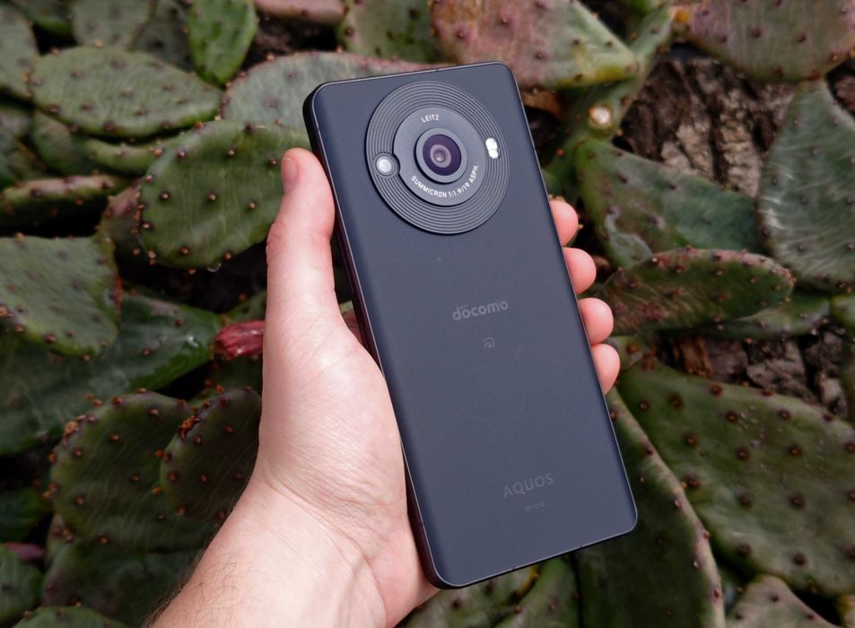 Эксклюзивный смартфон Sharp SH-51D(2sim 5000ma IP68,12\256gb, 6.6" WUXGA 120Hz, Leica 1" 47mp, NFC)