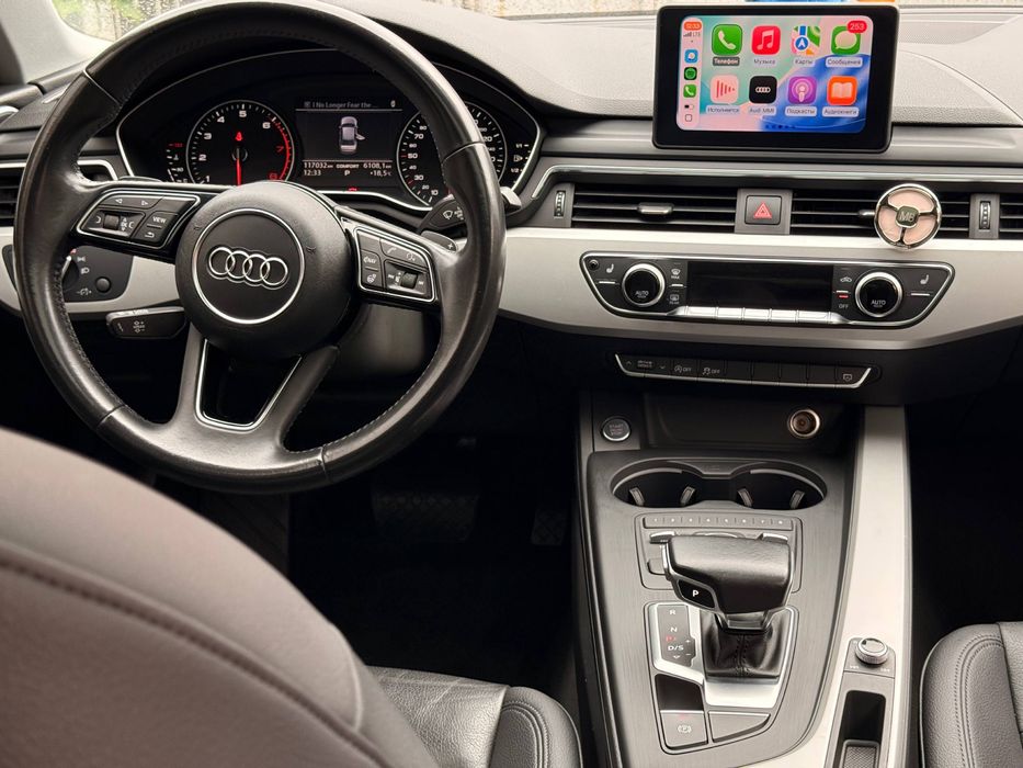 AUDI A4B9 2016.