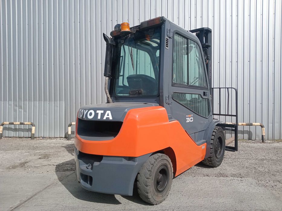 Навантажувач б.у. TOYOTA Дизель , 3т, 2019р.