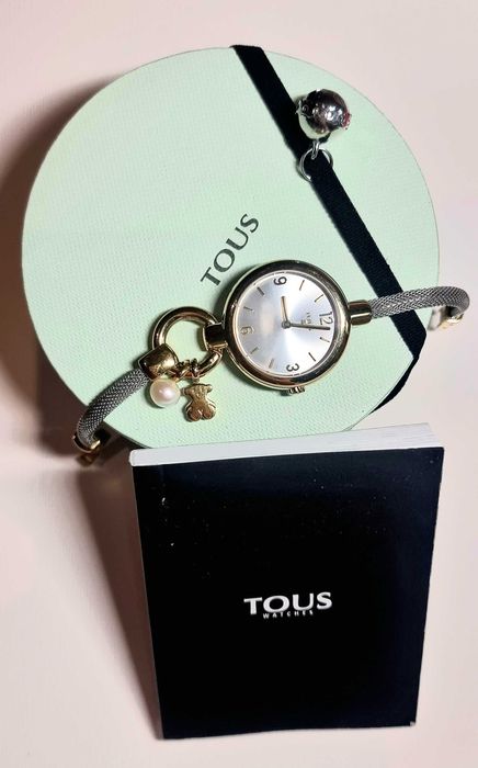 Годинник бренду TOUS