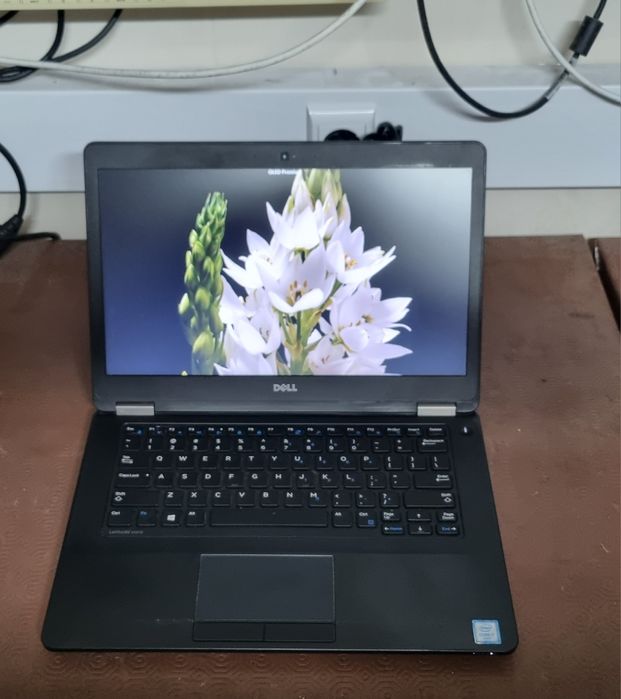 Dell 5470 / I7-6600U / 8gb / 256SSD / R7 M360