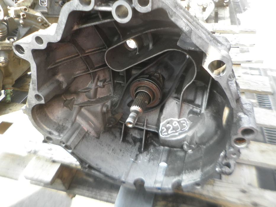 Caixa de velocidades manual VOLKSWAGEN Passat Variant (3B5)