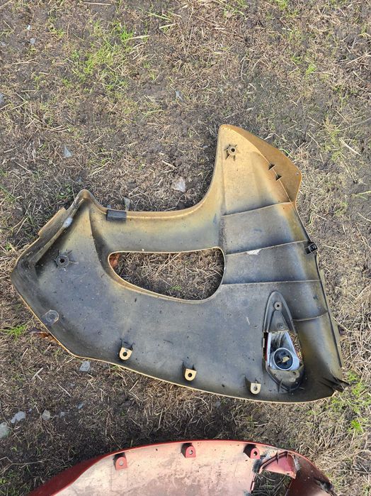 boczek owiewki Honda Varadero XL