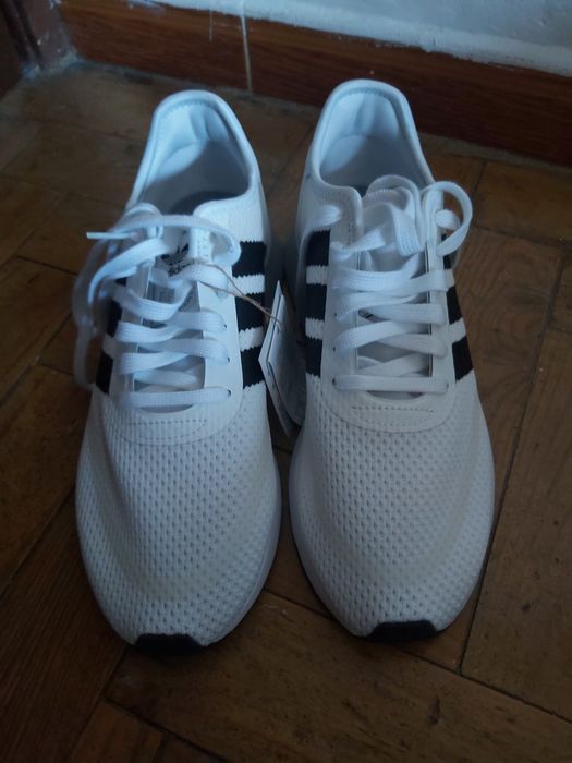 Ténis adidas superstar