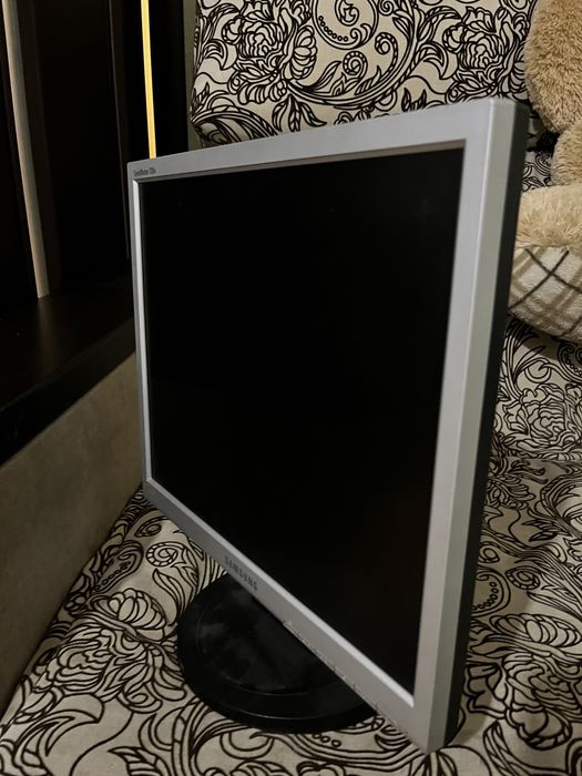 Mонітор Samsung SyncMaster 720N