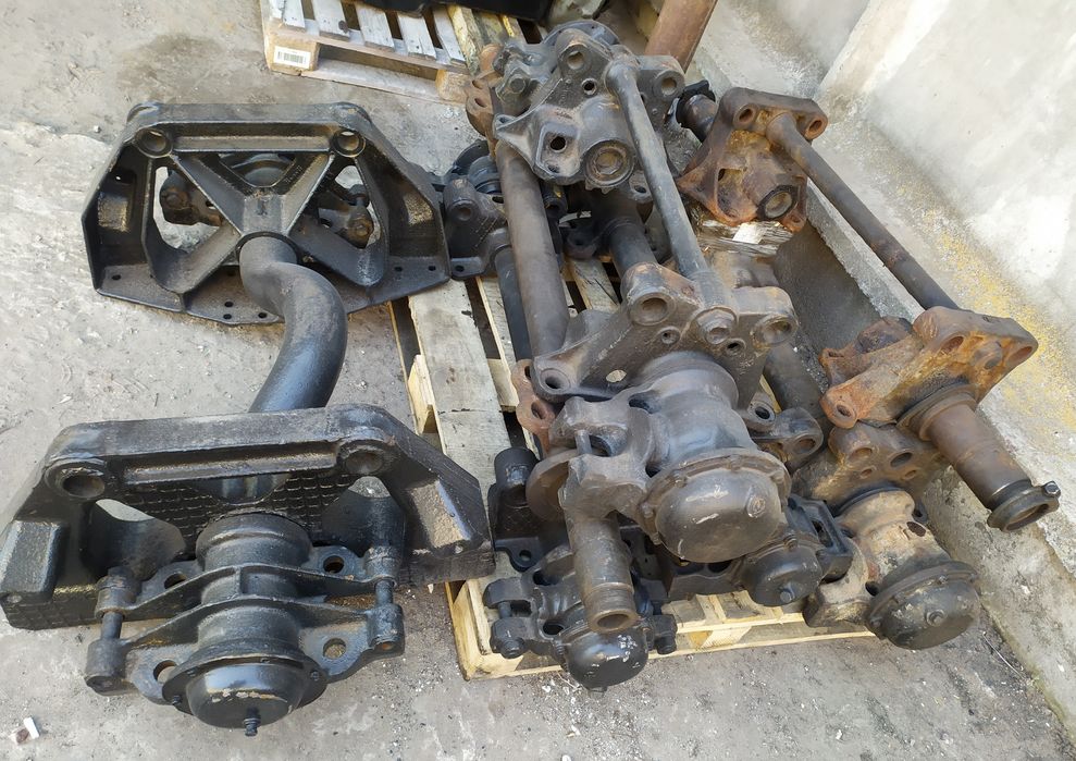 Ось вісь балансирів Зил 131 Камаз 5320 Краз 255 с буксами