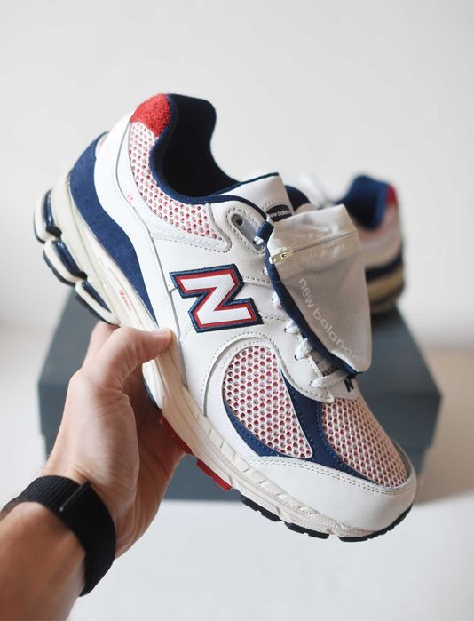 New Balance 2002R "Pouch" - nowe buty 45 - M2002RVE