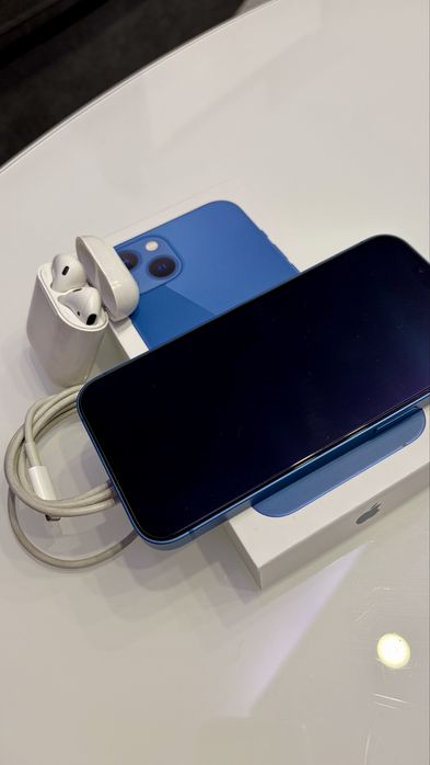 IPhone 13 niebieski 128GB