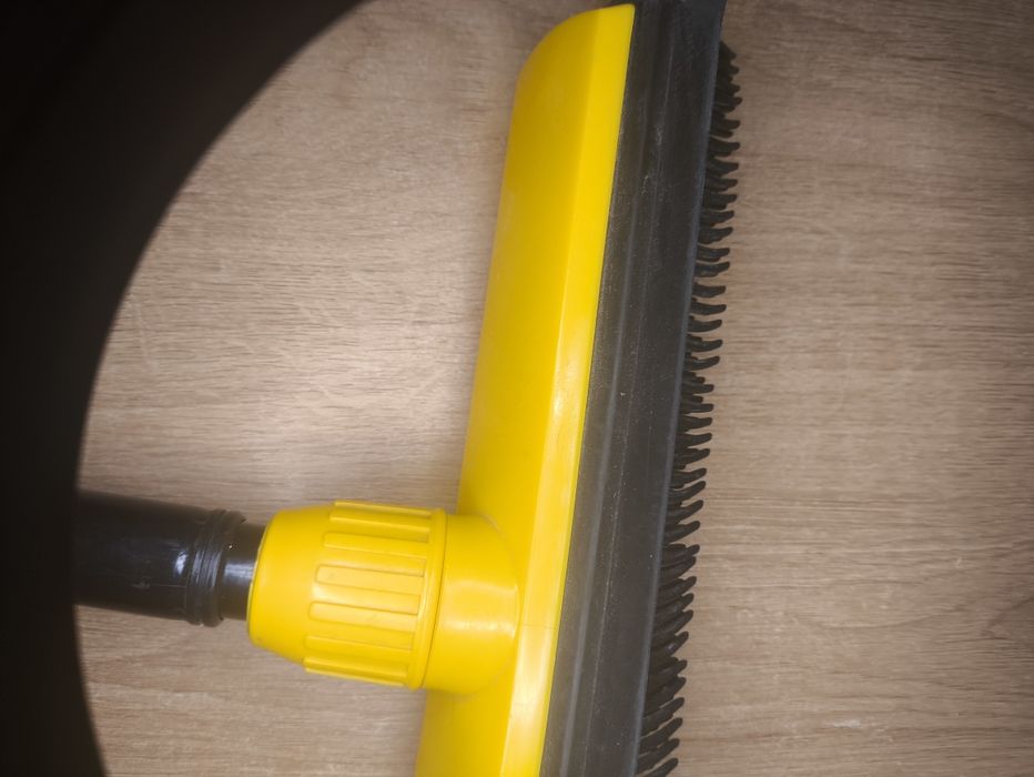 Gumowa miotła do dywanów groomer gromerska  V7  teleskopowa