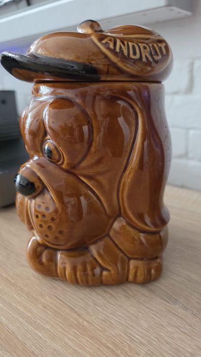 Pojemnik ceramiczny PRL w ksztalcie psa