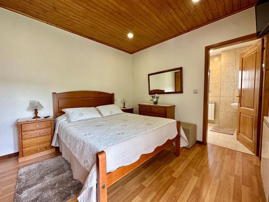 Moradia no Gerês com piscina 135€/dia e 900€ por semana.