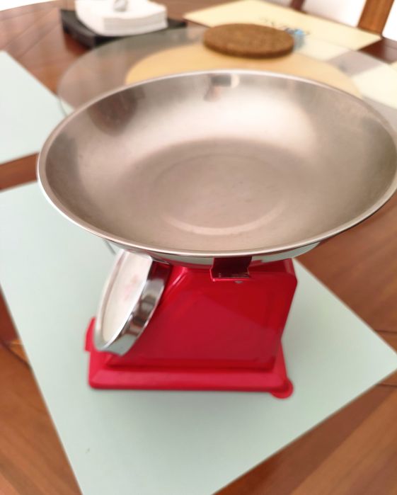 Balança Mecânica de Cozinha 5kg - em bom estado
