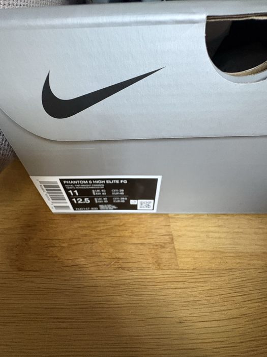 Nike phantom elite