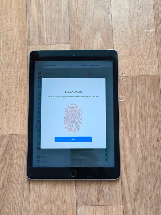 iPad Air 2 9.7" 64 ГБ LTE планшет Apple