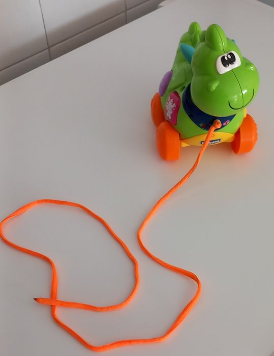 BRINQUEDO DIDÁTICO DRAGÃO FALANTE CHICCO.Com pilhas.Casa,Sala,Quarto.