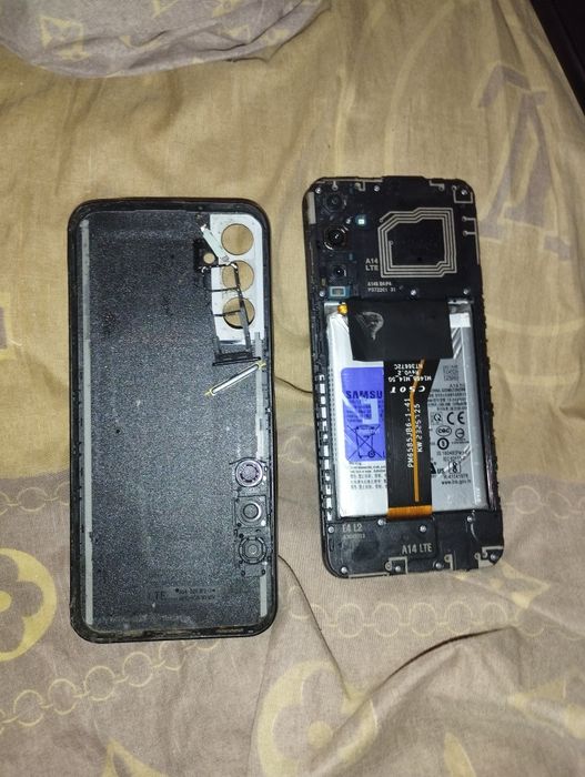 Продам телефон Samsung galaxy A14 64g