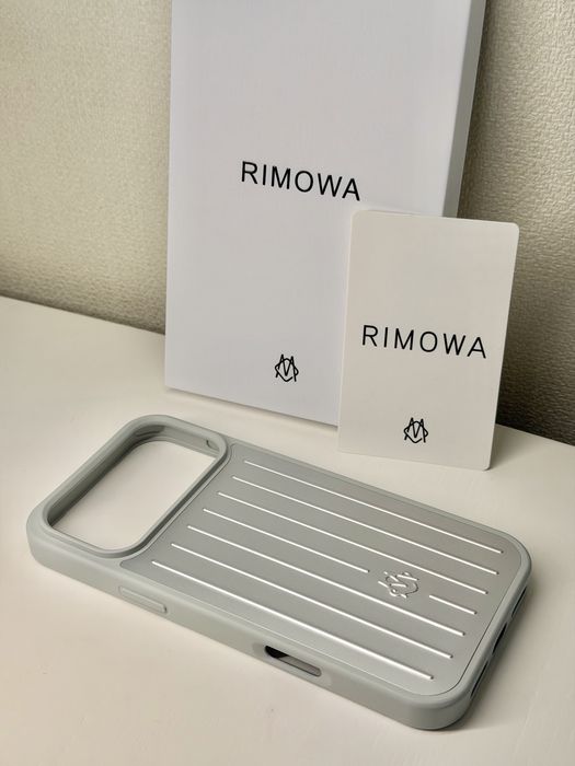 Чехол Rimowa 17 pro max, Римова 17 про макс