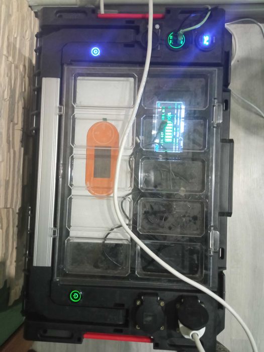 Електростанція , великий повербанк, система безперебійного живлення