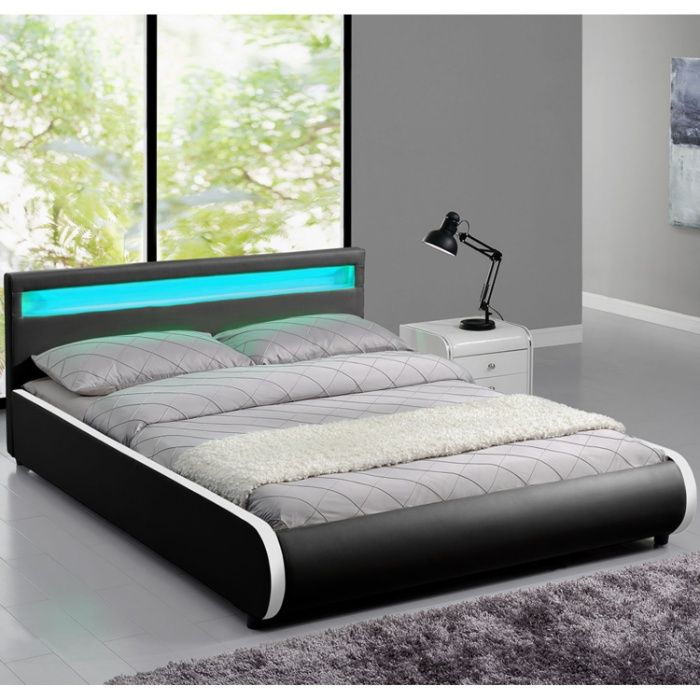 Łóżko tapicerowane 140 x 200 cm serii 920