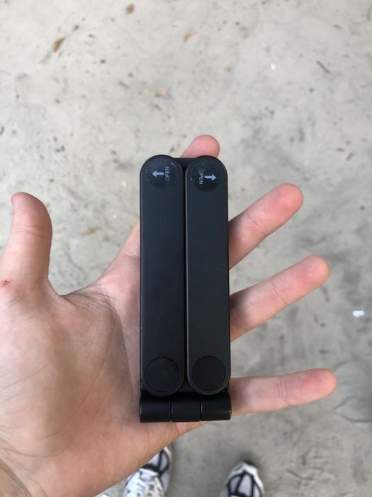 Минм-штатитв для телефона ulanzi срочно продам