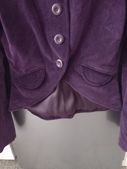 Casaco novo em veludo roxo