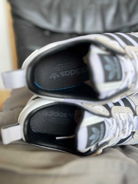 Adidas ZX700_HD r.7,5