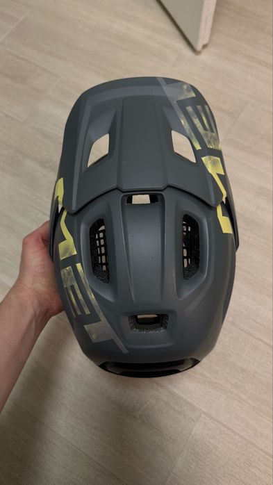 Шолом MET Roam M 56-58cm