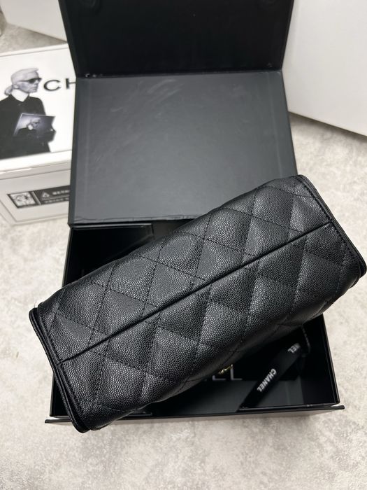 Сумочка в стилі Chanel