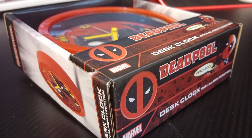 Zegar biurkowy Marvel Deadpool Desk Clock