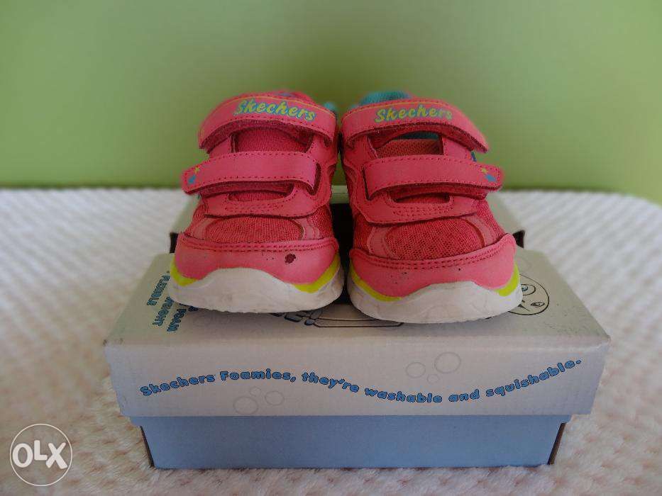 SKECHERS Półbuty rozm. 24