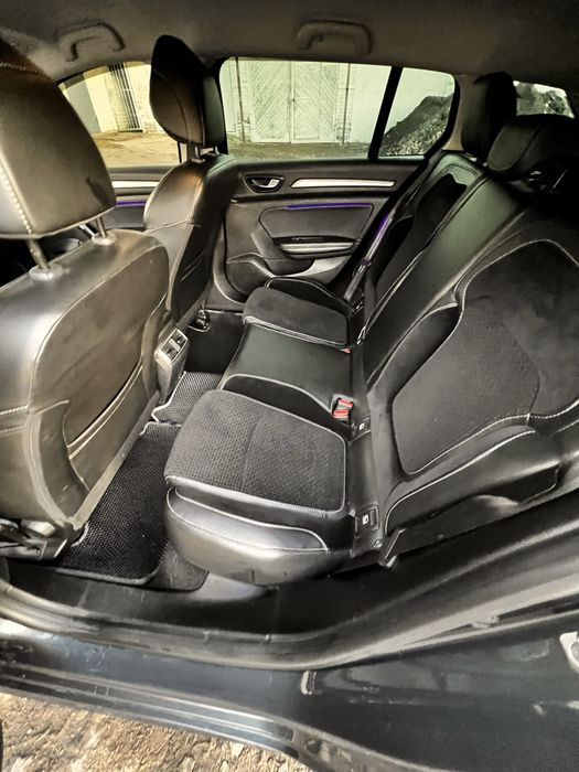 меган 4 повністю обслужений на гарній комплектаціі