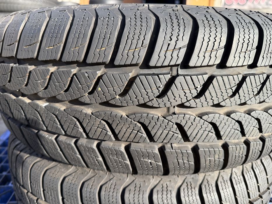 215/65 r15 Uniroyal MS Plus 66 Резина зимняя 98%