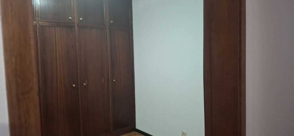 Moradia T2 para Arrendar em Britiande (Lamego) | Mobilada ou sem mobília