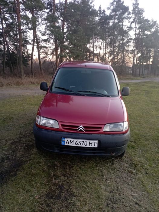 Продам автомобіль Сітроєн Берлінго