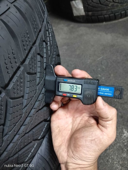 Шини бу 225/55 R17 Goodyear UltraGrip Performance Комплект Пара Зима