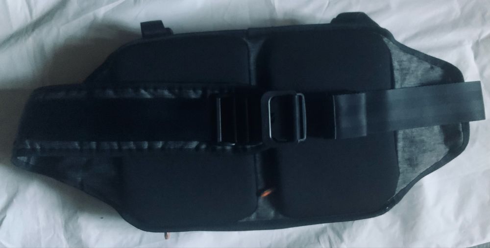 Мужская сумка-слинг Incase Reform Collection Sling Pack Heather Black