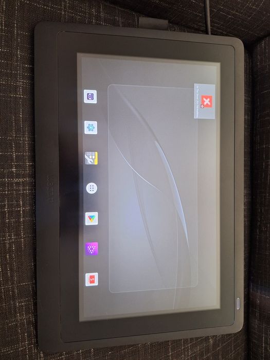 Графічний планшет Wacom Cintiq 16" без стилуса